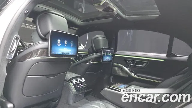 Mercedes-Benz S-Class — Фото автомобиля 19