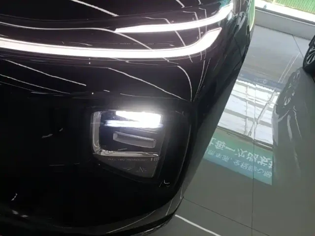 Changan Qiyuan Q07 — Фото автомобиля 23