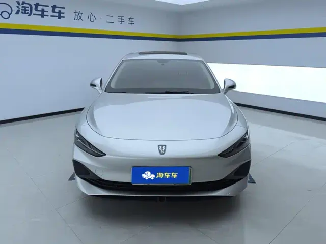Roewe D7 — Фото автомобиля 2