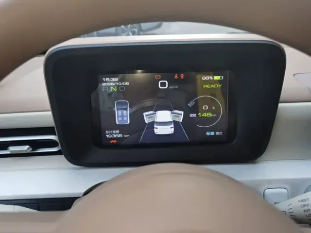 Wuling Hongguang Mini EV — Фото автомобиля 15