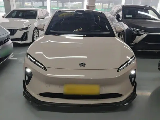 Nio ET5 — Фото автомобиля 2