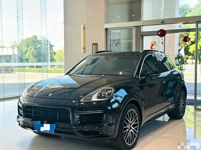 Фотография автомобиля — Porsche Cayenne