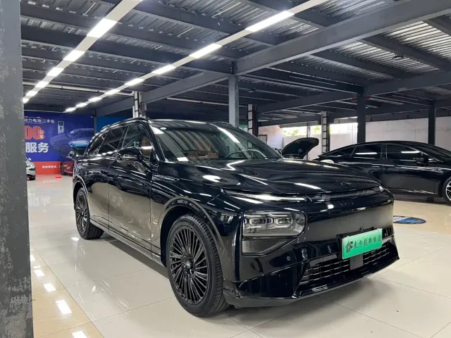 Xpeng G9 — Фото автомобиля 3