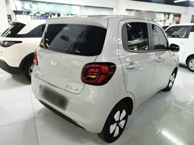 Wuling Hongguang Mini EV — Фото автомобиля 6
