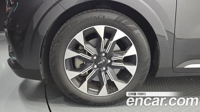 Kia Carnival 4th Gen — Фото автомобиля 5