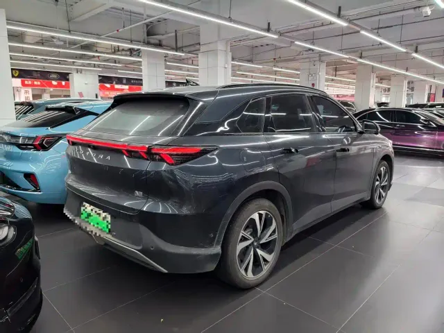 Arcfox Alpha T5 — Фото автомобиля 8