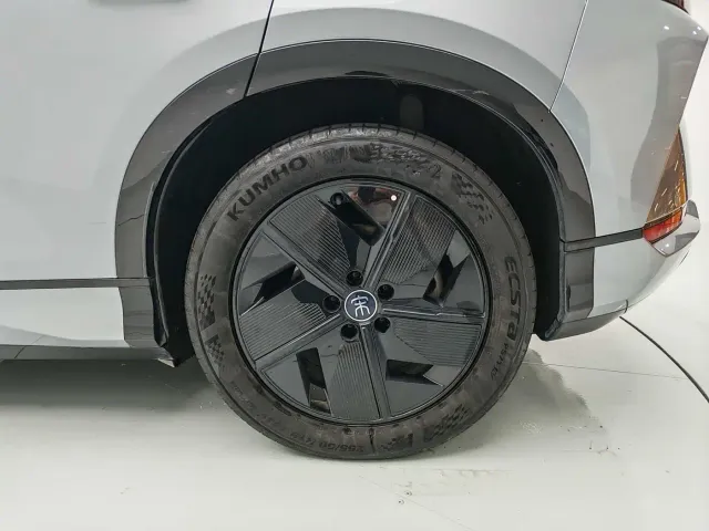 BYD Song L EV — Фото автомобиля 7