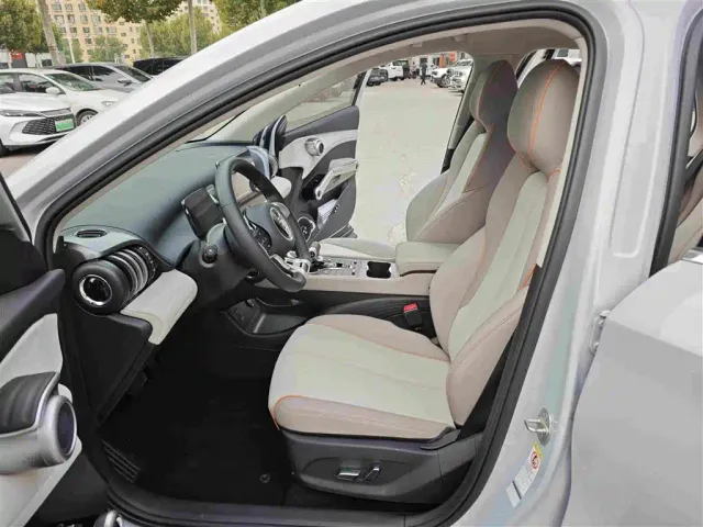 BYD Yuan PLUS — Фото автомобиля 6
