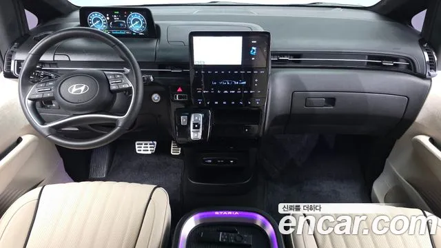 Hyundai Staria Staria — Фото автомобиля 7