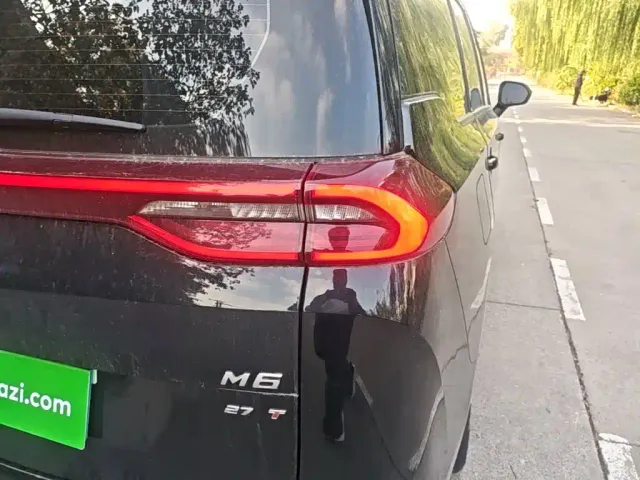 GAC Trumpchi M6 — Фото автомобиля 7
