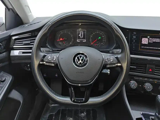 Volkswagen Bora — Фото автомобиля 15