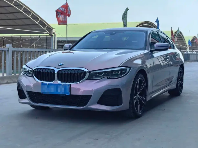Фотография автомобиля — BMW 3 Series