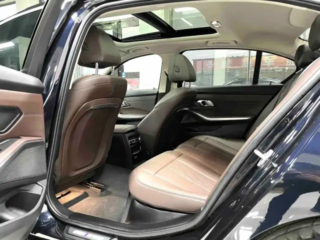 BMW 3 Series — Фото автомобиля 10