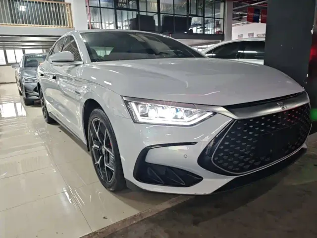 BYD Han — Фото автомобиля 3