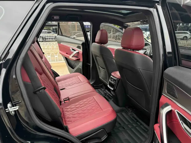 Jetour X70 Plus — Фото автомобиля 9
