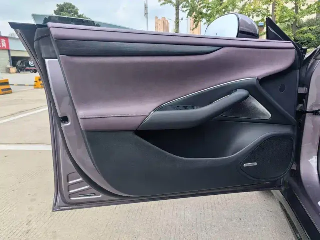 Xiaomi SU7 — Фото автомобиля 7