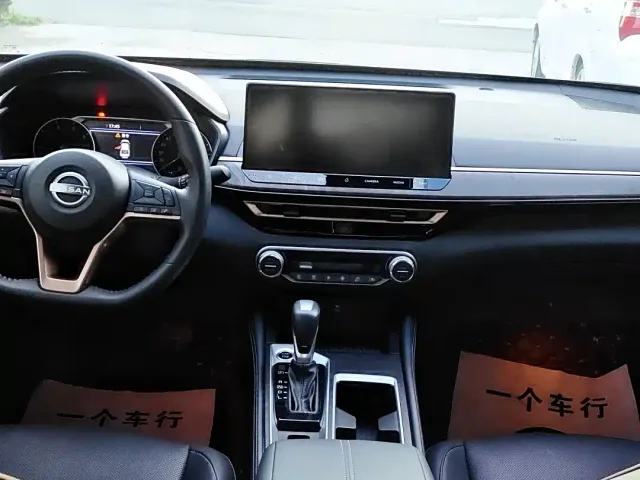 Nissan Teana — Фото автомобиля 12