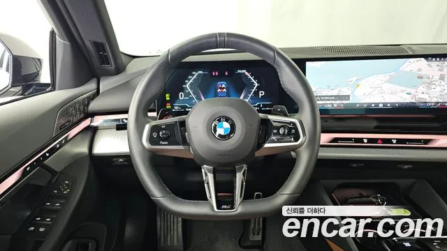 BMW 5-Series 5 серия (G60) 530i xDrive M Sport Pro Special Edition — Фото автомобиля 13