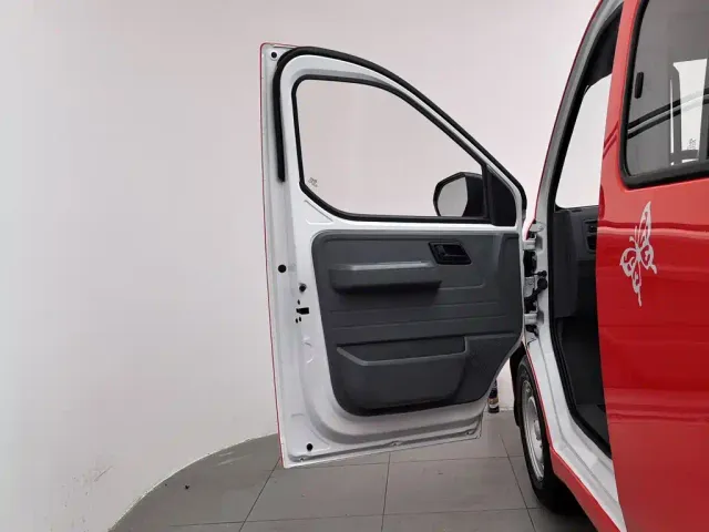 Wuling Yangguang — Фото автомобиля 8