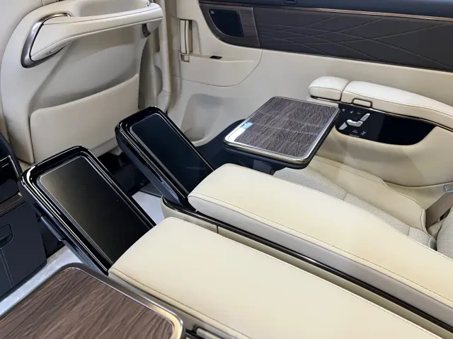 Toyota Alphard — Фото автомобиля 13
