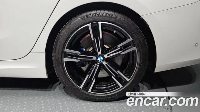 BMW 3-Series 3 серия (G20) 320i M Sport — Фото автомобиля 20