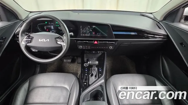 Kia Niro — Фото автомобиля 7