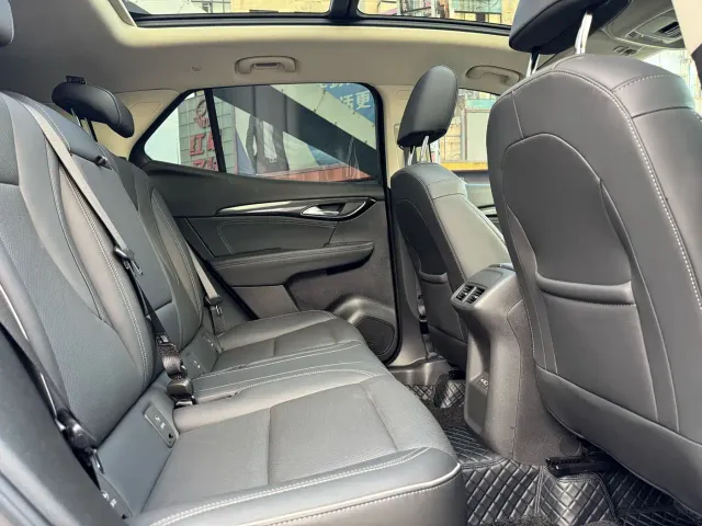Buick Envision S — Фото автомобиля 13