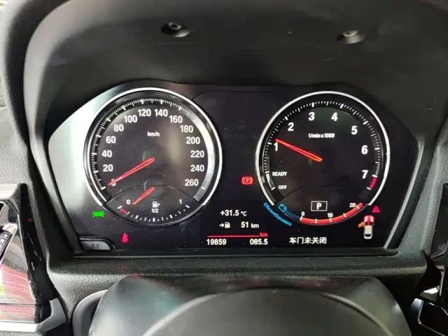 BMW 1 Series — Фото автомобиля 11