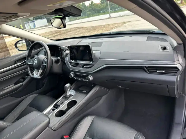 Nissan Teana — Фото автомобиля 16