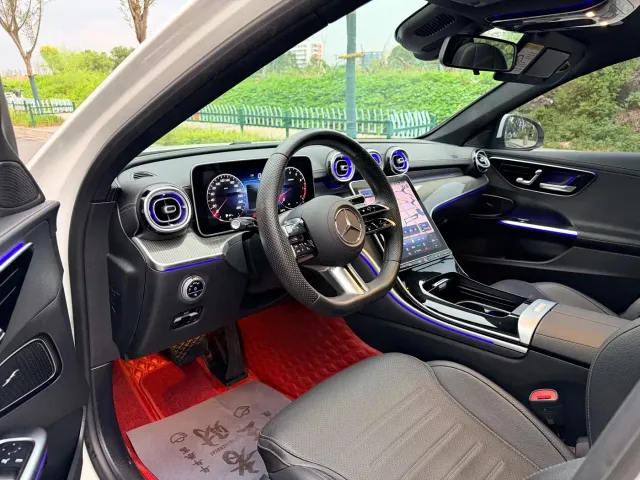 Mercedes-Benz C-Class — Фото автомобиля 4