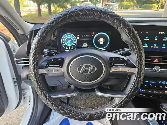 Hyundai AVANTE Новый Avante (CN7) — Фото автомобиля 14