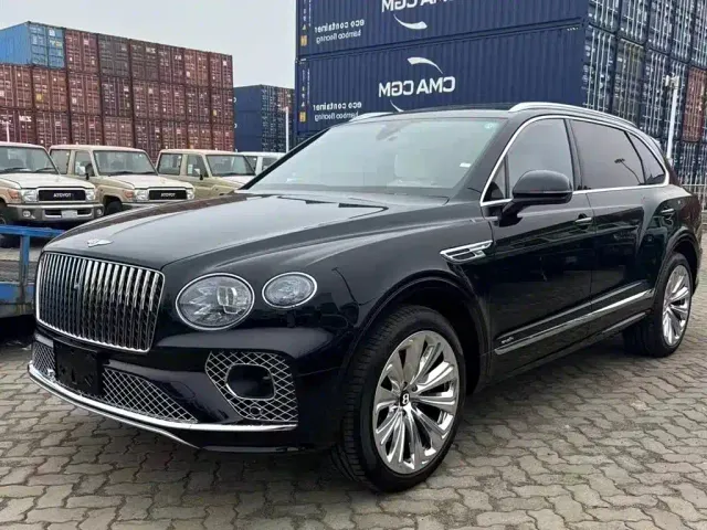 Фотография автомобиля — Bentley Bentayga