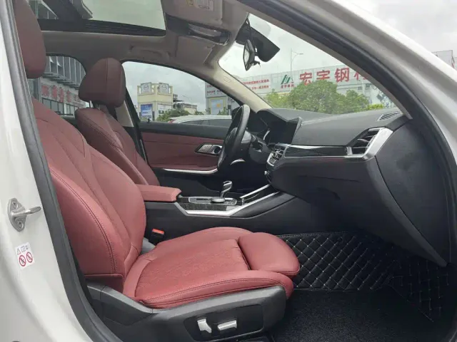 BMW 3 Series — Фото автомобиля 10