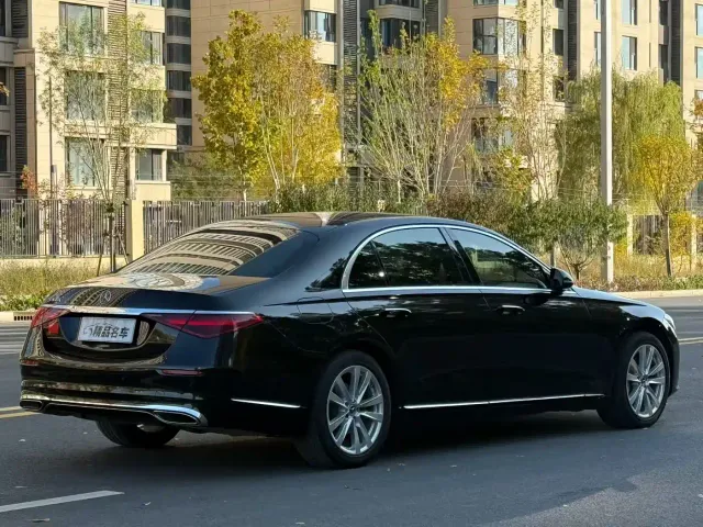Mercedes-Benz S-Class — Фото автомобиля 7