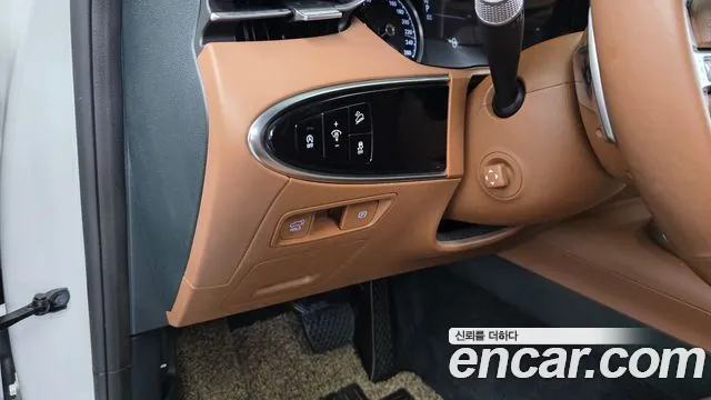 Genesis GV70 — Фото автомобиля 17