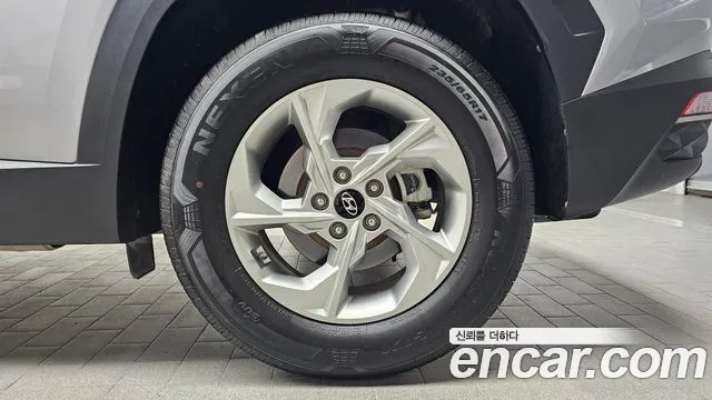 Hyundai Tucson Tucson (NX4) Дизель 2.0 2WD — Фото автомобиля 21
