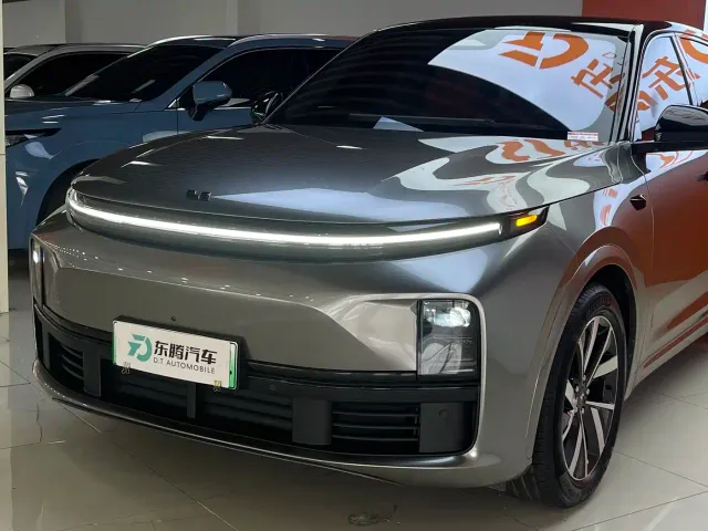 Li Auto L7 — Фото автомобиля 4
