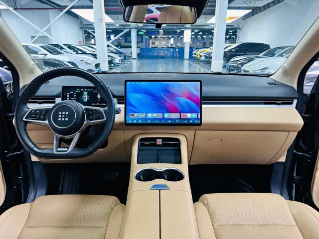 Landian E5 PLUS — Фото автомобиля 6