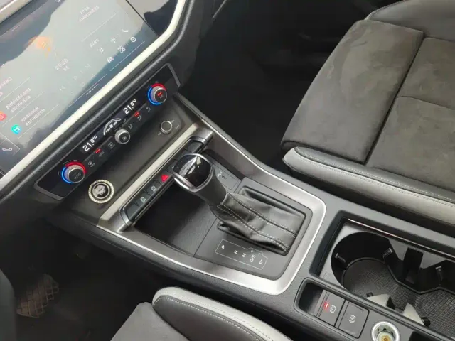 Audi Q3 — Фото автомобиля 7