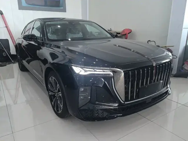 Hongqi H9 — Фото автомобиля 3