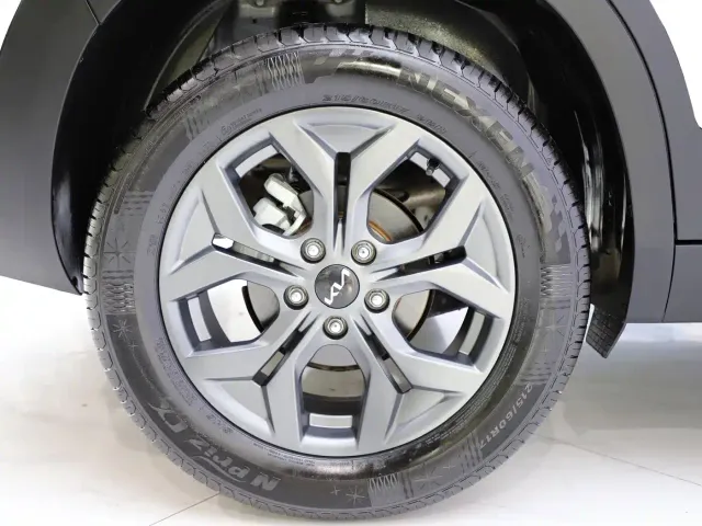 Kia Seltos — Фото автомобиля 19