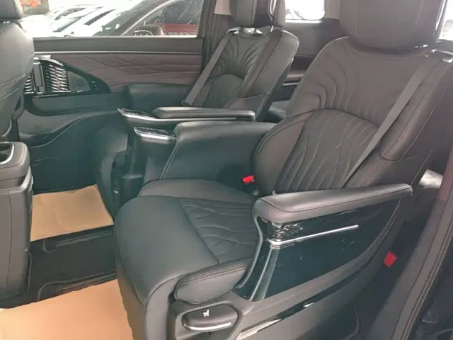 GAC Trumpchi M8 — Фото автомобиля 16