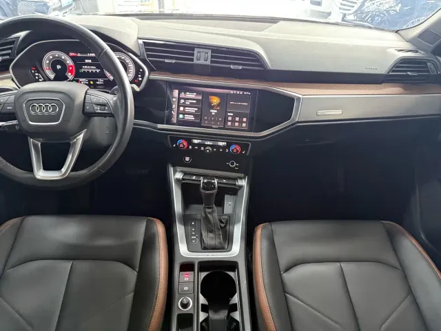 Audi Q3 — Фото автомобиля 13