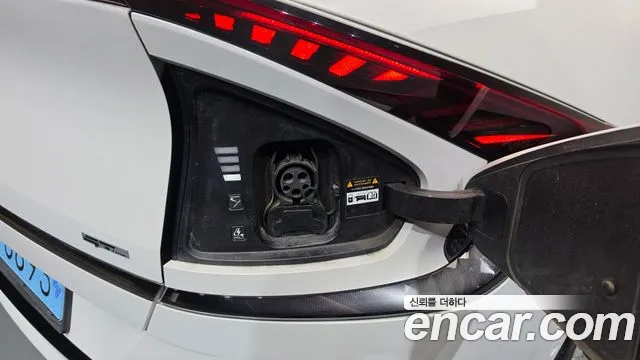 Kia EV6 — Фото автомобиля 11
