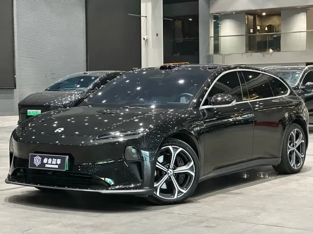 Фотография автомобиля — Nio ET5 Touring