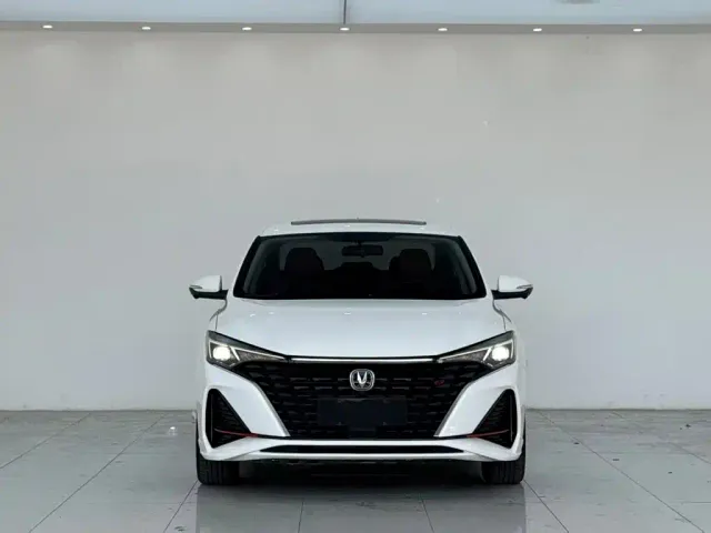 Changan Eado — Фото автомобиля 2