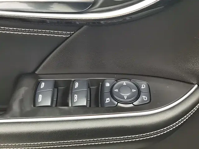 Buick Envision S — Фото автомобиля 9