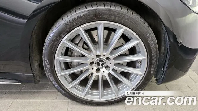 Mercedes-Benz S-Class — Фото автомобиля 5