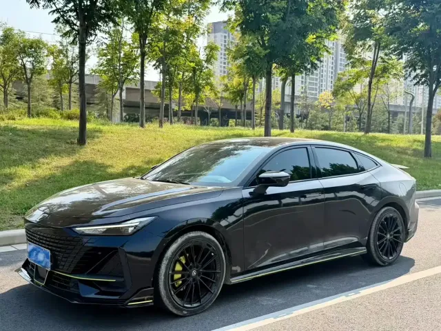 Фотография автомобиля — Changan UNI-V