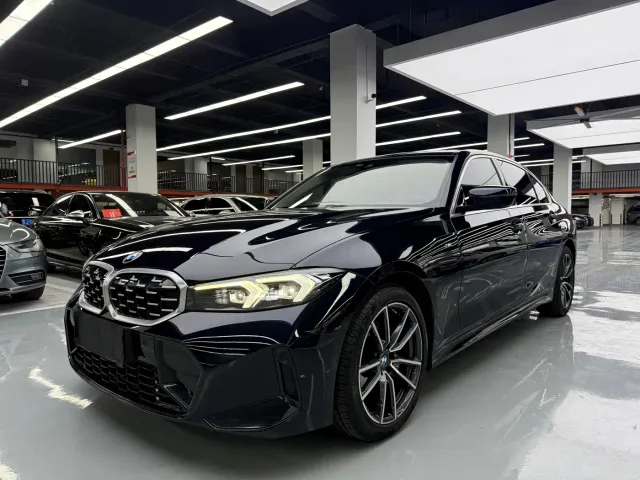 Фотография автомобиля — BMW 3 Series